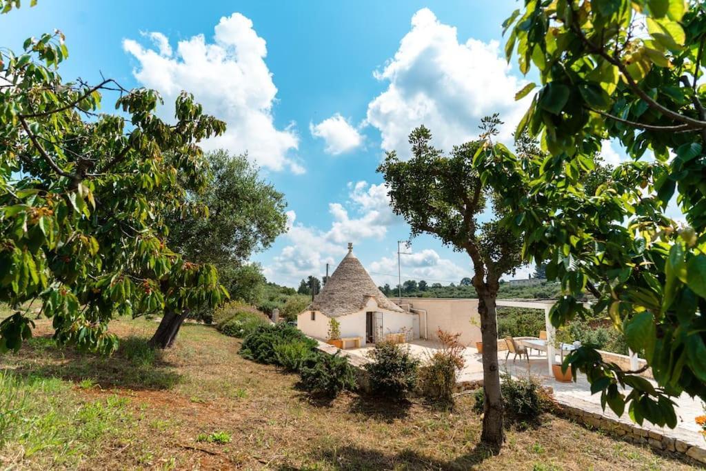 Вилла Trullo Caelum Альберобелло Экстерьер фото